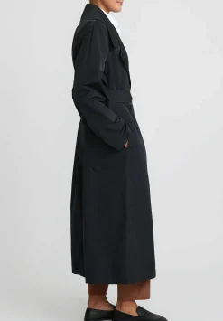 The Row Cadel Trench Coat In Black