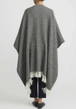 Alonpi Cashmere ''Canaria'' Cape In Black & White