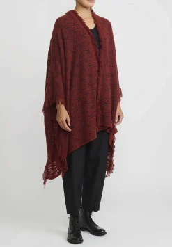 Lainey Keogh Cashmere Hand Knit Fringed Poncho In Harissa Red & Navy