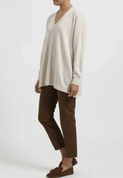 Hania New York Cashmere Marley V-Neck Sweater In Swansdown Natural
