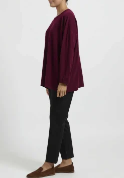 Hania New York Cashmere Sasha Long Crewneck In Pompeii Red
