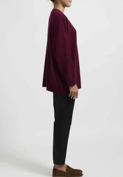 Hania New York Cashmere Sasha Long Crewneck In Pompeii Red
