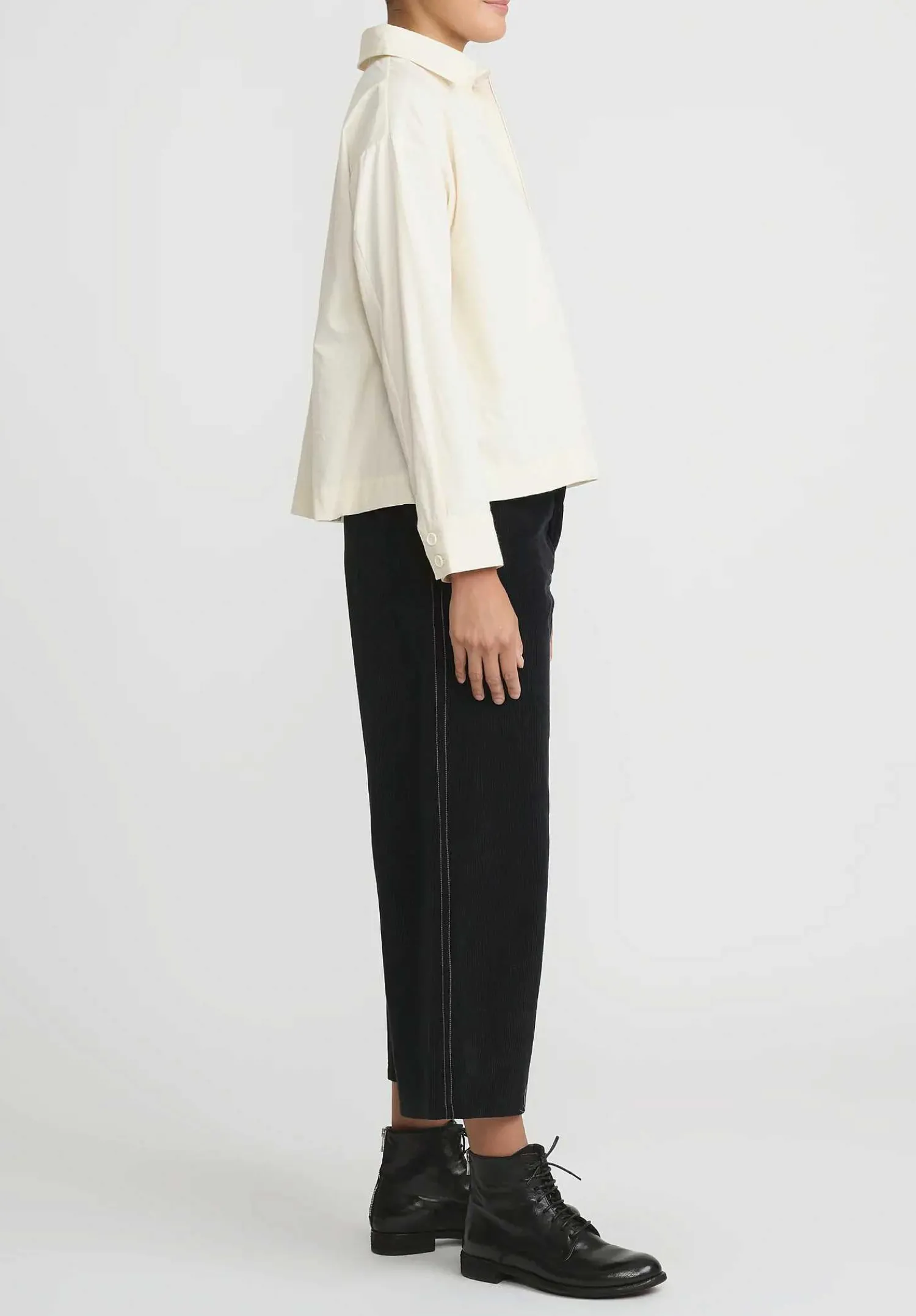 A Tentative Atelier Cotton Corduroy Roll Up Pants In Black
