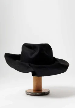 Horisaki Design & Handel Easy Burnt Rabbit Wrinkled Brim Hat In Black