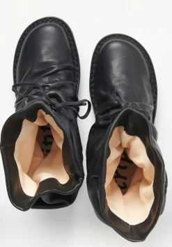 Trippen Gathered Pressure Boot In Black