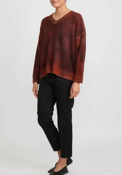Avant Toi Hand-Painted Brushed Cashmere Maglia V-Neck Sweater In Nero Alchechengi Orange