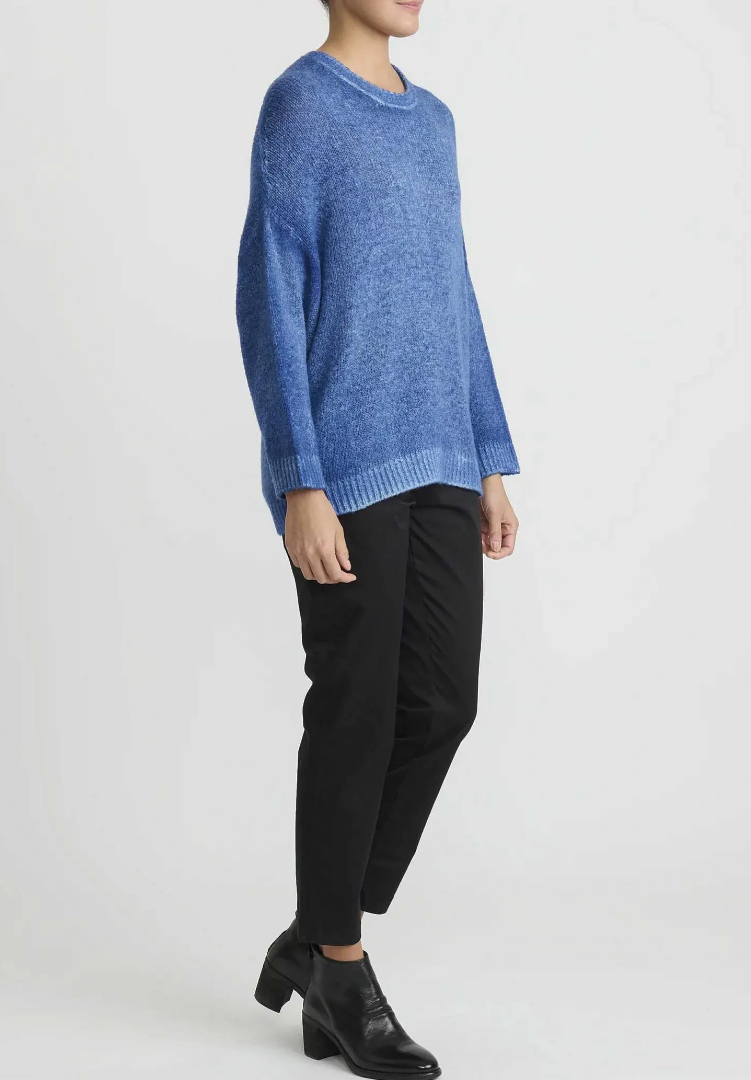 Avant Toi Hand-Painted Brushed Crewneck Sweater In Genziana Blue