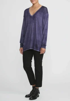 Avant Toi Hand-Painted Cashmere & Silk V-Neck Sweater In Nero Prune Purple