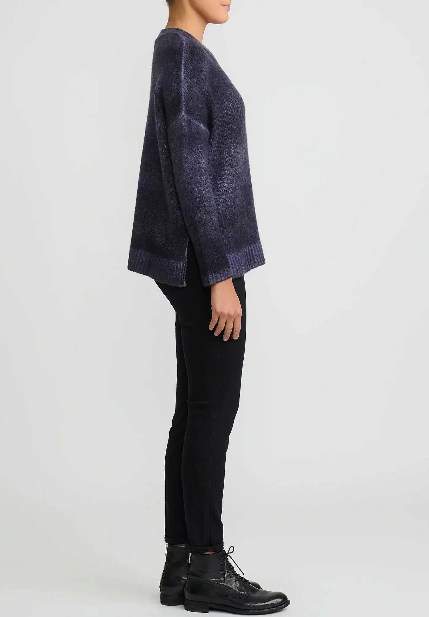 Avant Toi Hand-Painted Cashmere & Silk Oversized Sweater In Nero Prune Purple