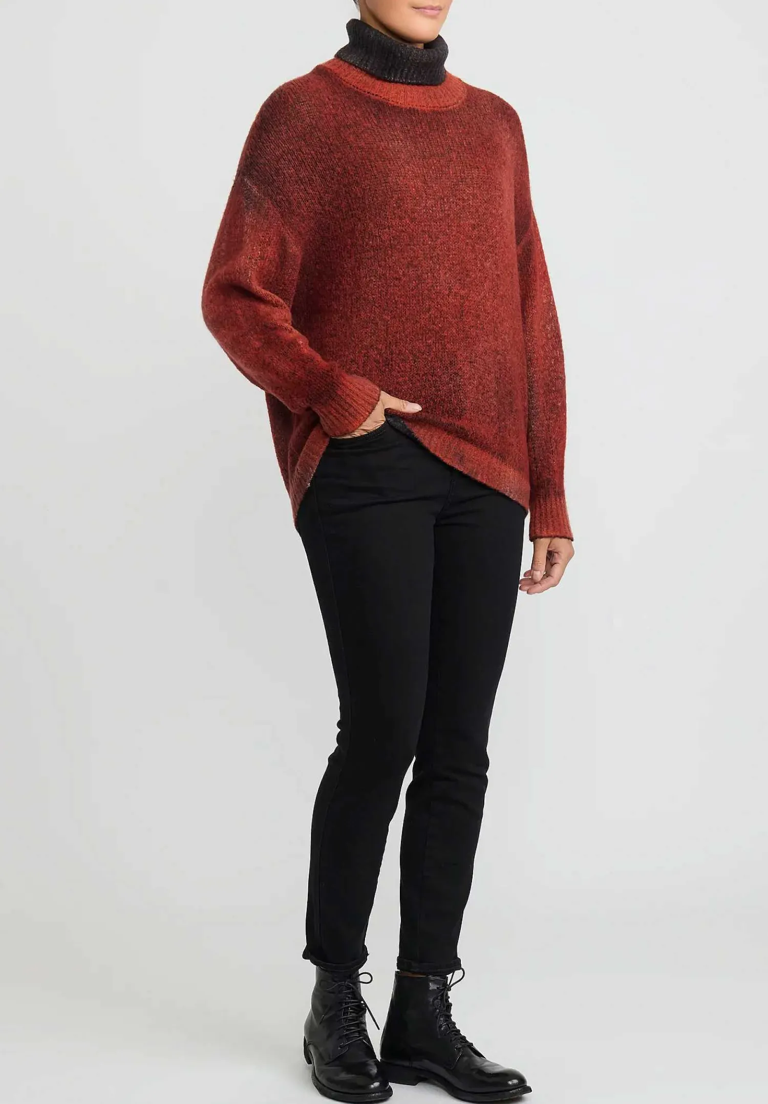 Avant Toi Hand-Painted Cashmere & Silk Turtleneck Sweater In Nero Mandarancio Orange