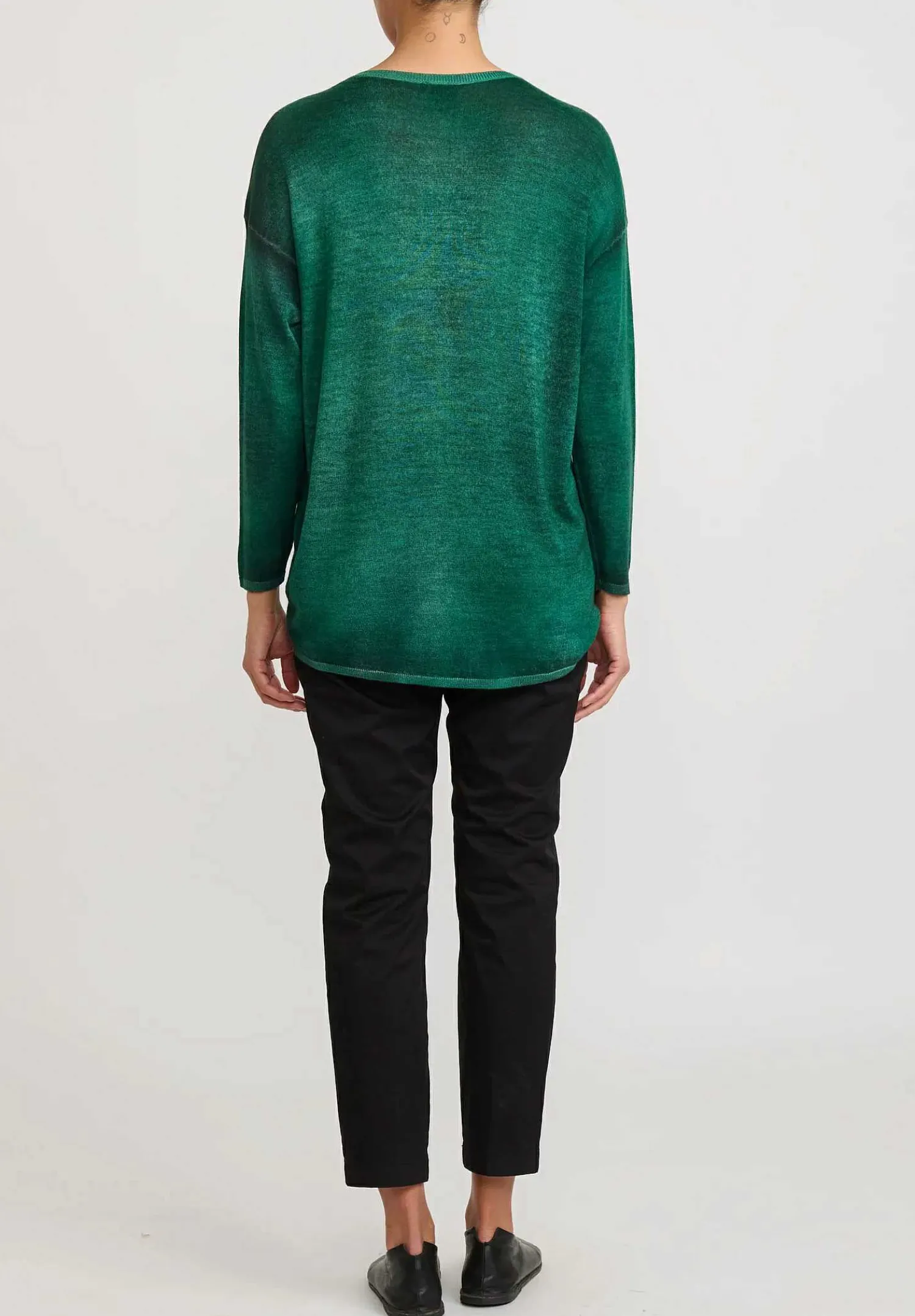 Avant Toi Hand-Painted Cashmere & Silk Maglia V-Neck Sweater In Nero Smeraldo Green