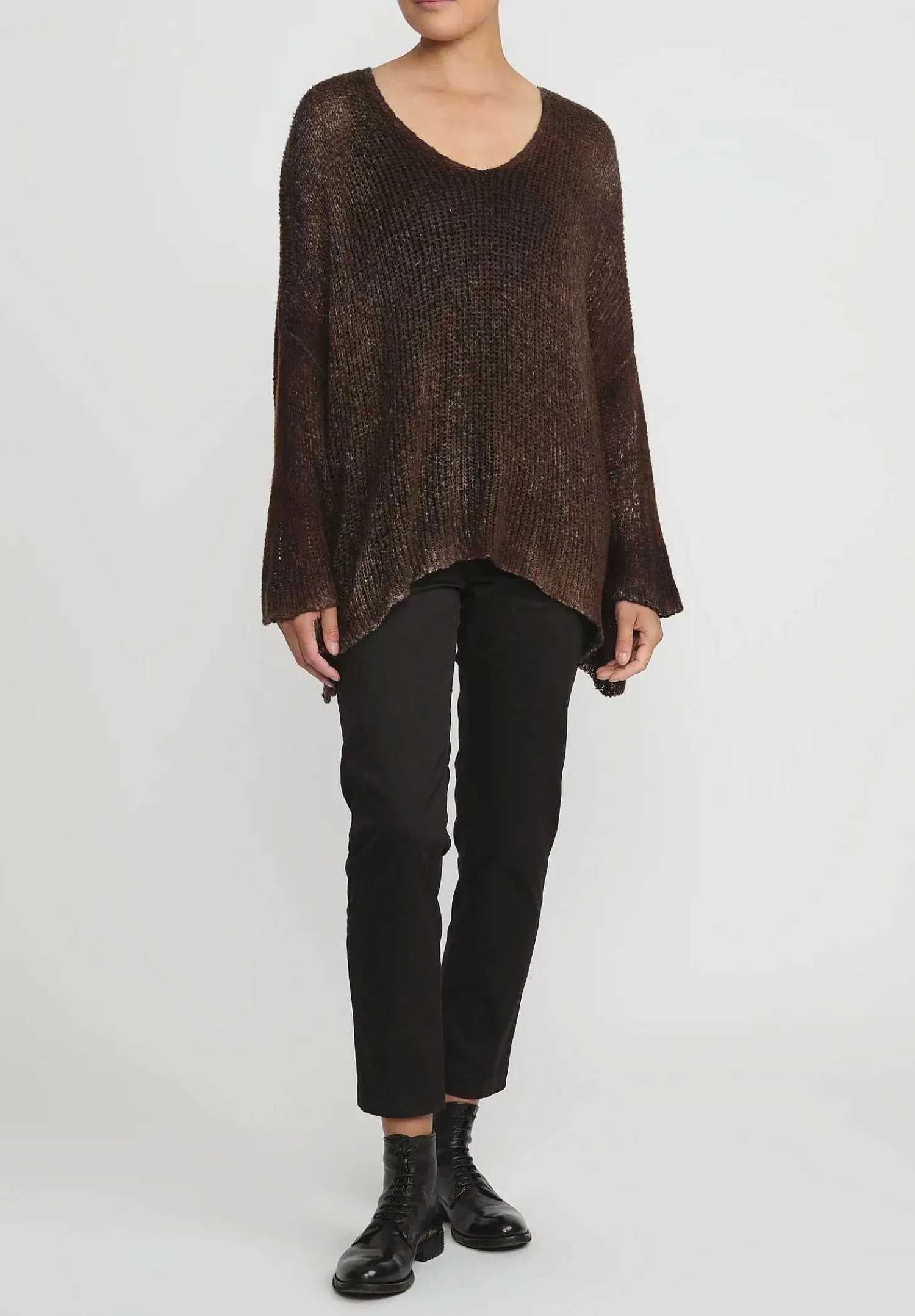 Avant Toi Hand-Painted Loose Knit V-Neck Sweater In Nero Cioccolato Brown