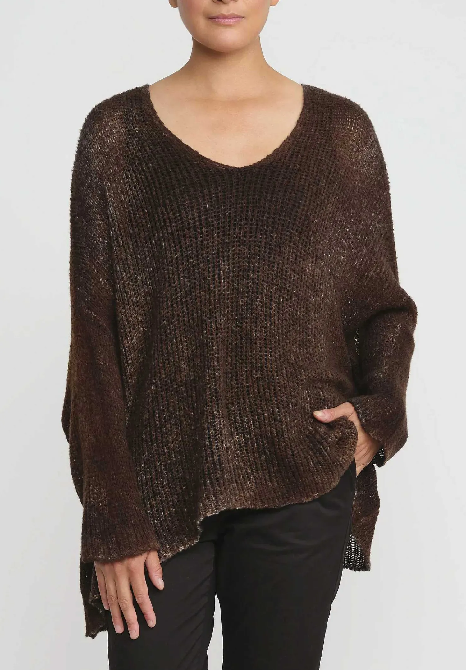 Avant Toi Hand-Painted Loose Knit V-Neck Sweater In Nero Cioccolato Brown