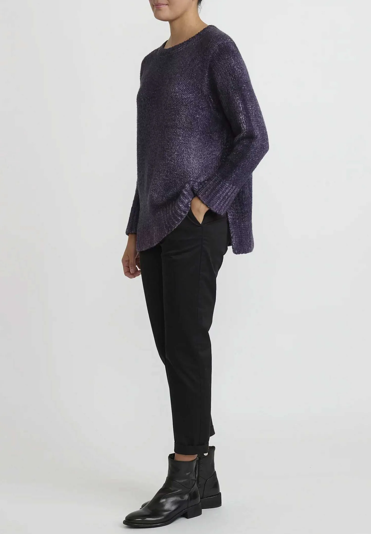 Avant Toi Hand-Painted Side Slit Sweater In Nero Mauve Purple