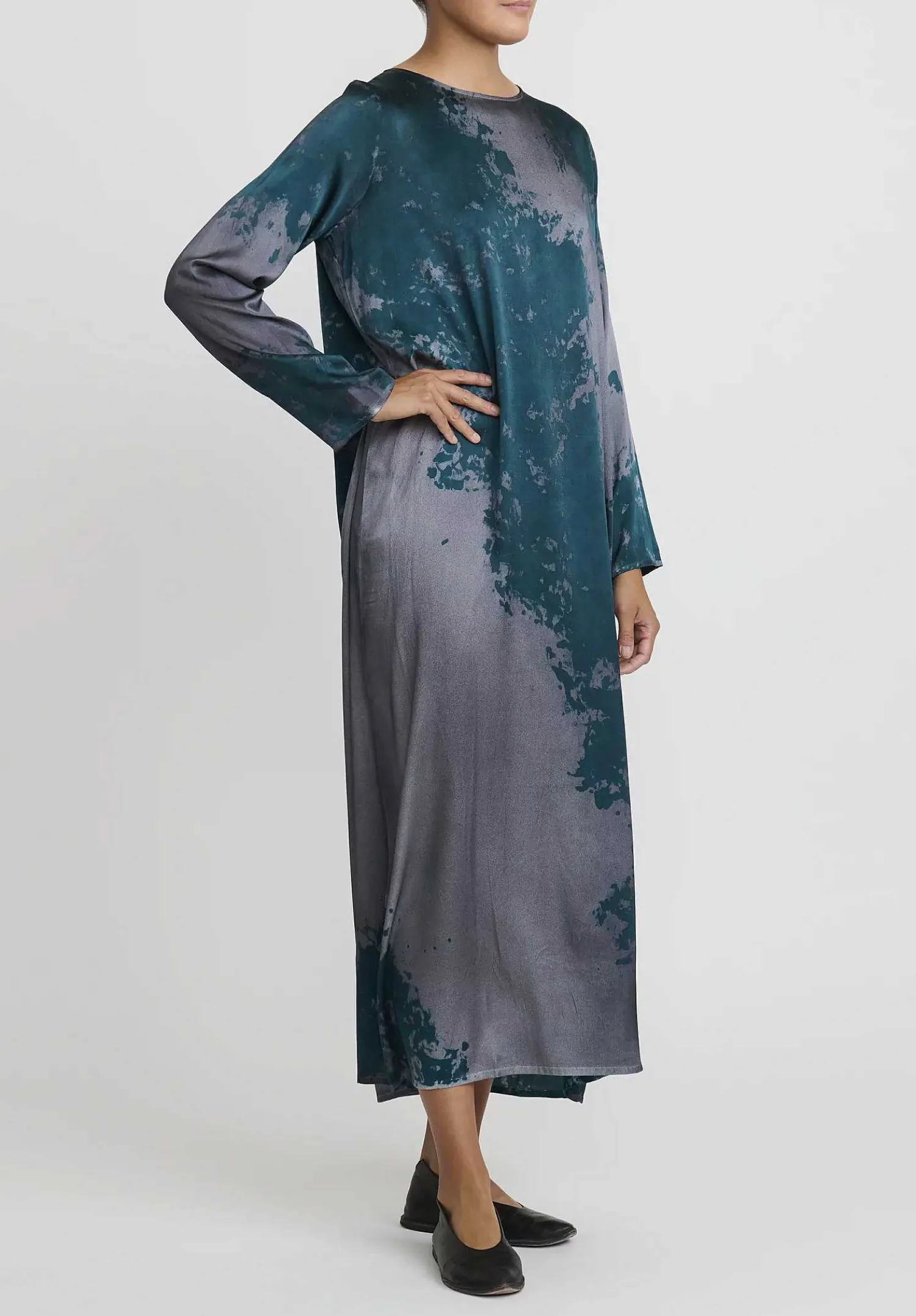 Avant Toi Hand-Painted Silk Lunga Dress In Velo Nero & Forest Green