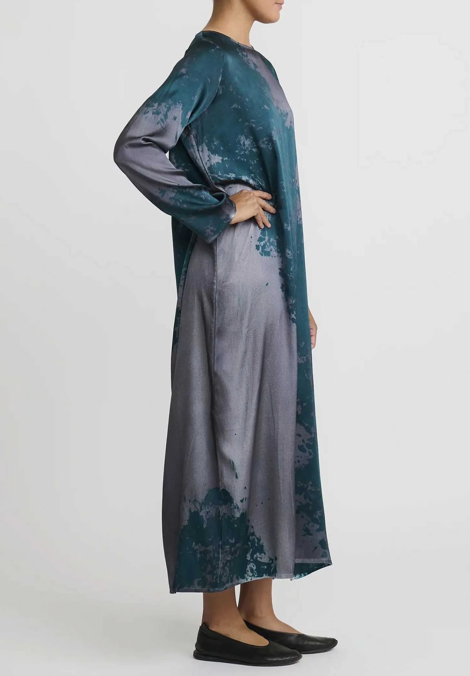 Avant Toi Hand-Painted Silk Lunga Dress In Velo Nero & Forest Green