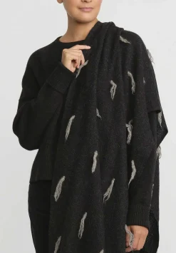 Lauren Manoogian Handwoven Baby Alpaca And Wool Tuft Wrap In Black Melange & Grey Rock