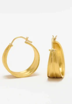 Prounis 22K, Hinged Laurel Hoop Earrings