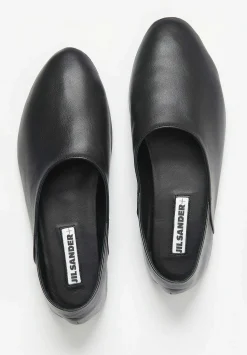 Jil Sander Leather Flat Ballet Slippers In Black