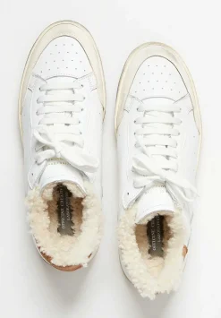 Officine Creative Leather Magic Low Top Sneakers In Dirty Tofu White