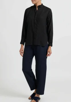 Kaval Linen Simple Stitched Shirt In Black