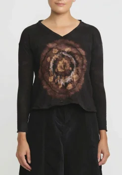 Gilda Midani Pattern Dyed V-Neck Long Sleeve Trapeze Top In Fire Ring Black