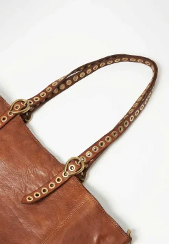 Campomaggi Riveted Shopping Bag In Cognac Brown