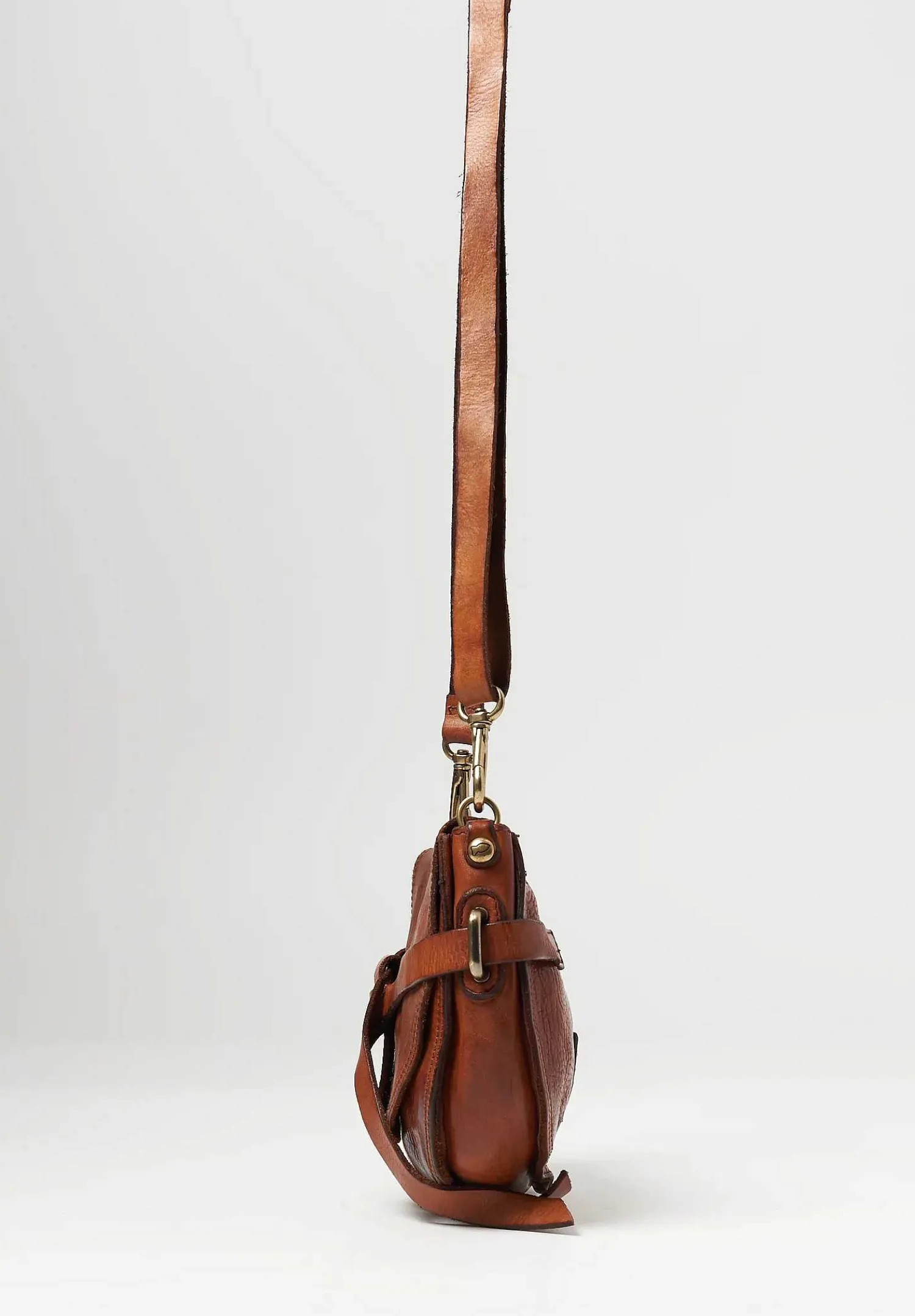 Campomaggi Simple Knot Crossbody Bag In Cognac Brown