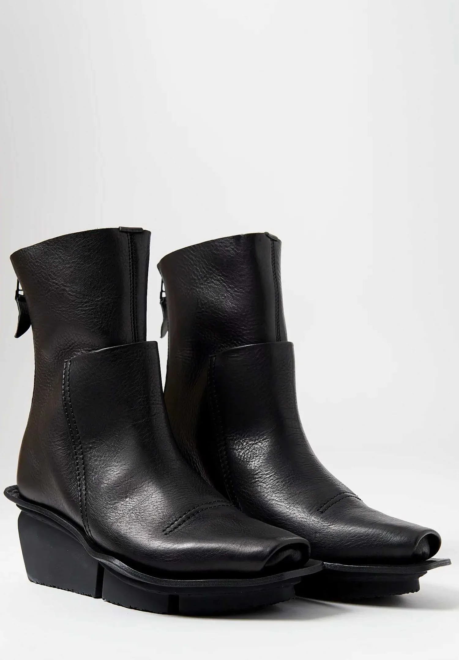 Trippen Voltage High-Ankle Boot In Black